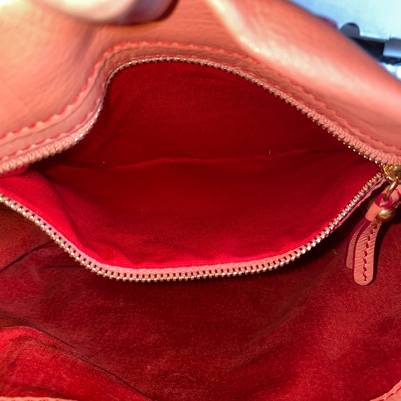 🆕 Marc Jacobs Mini Hobo Bag in Passion Fruit ‼️ - Picture 11 of 11